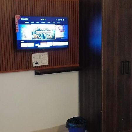 غازي أباد Hotel Blue Heaven Oyotownhouse المظهر الخارجي الصورة